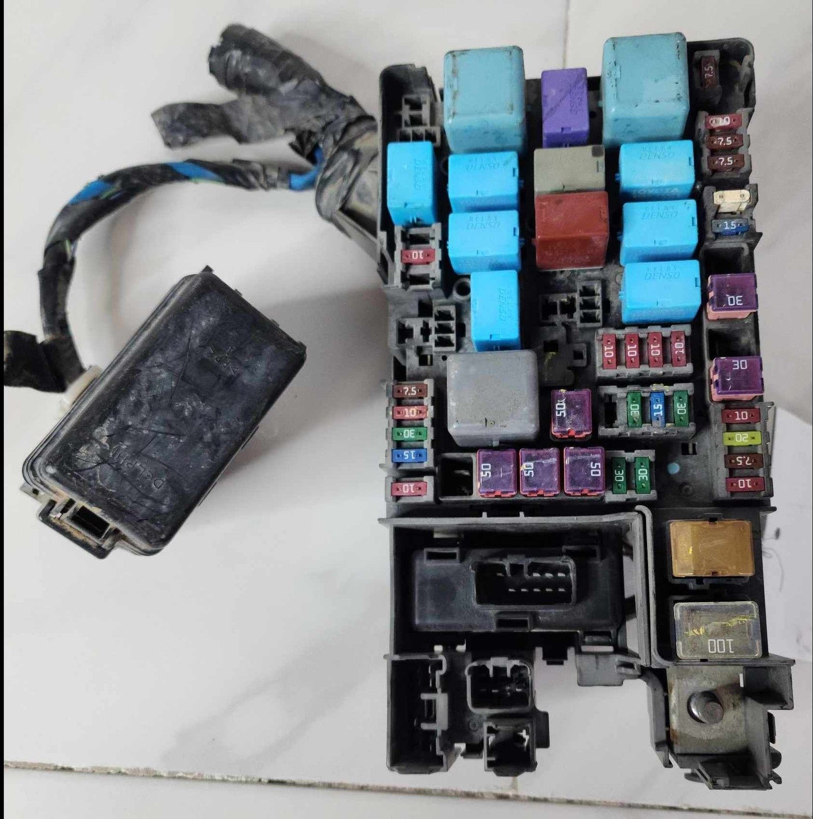 Engine Fuse Box TOYOTA TACOMA 05 06 07 08 09 10 110